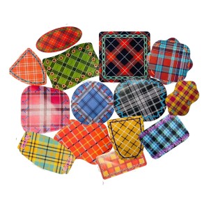 ADESIVO COM 14 RETALHOS